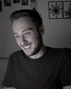 Aligin Bir Denizi Vardir Denizin Ise Binlerce Baligi 1